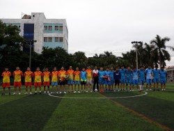 Khoa Điện tử - Tin học tổ chức giao lưu bóng đá với Hiệp hội IT Thị xã Chí Linh chào mừng ngày nhà giáo Việt Nam 20/11/2017