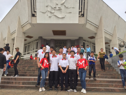 Đội tuyển Robocon SAODO-DT02 Khoa Điện tử - Tin học Đại học Sao Đỏ tham quan một số di tích của Thủ đô Hà Nội