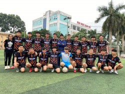 Hành trình tham gia giải bóng đá nam của sinh viên khoa Điện tử - Tin học