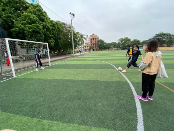 Giải bóng đá nữ trường Đại học Sao Đỏ chào mừng ngày nhà giáo Việt Nam 20/11 hứa hẹn nhiều trận cầu hấp dẫn