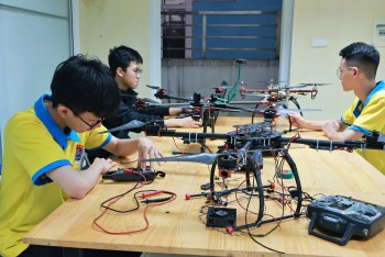 Sinh viên Trường Đại học Sao Đỏ Sẵn sàng Chinh phục Cuộc thi Sáng tạo UAV 2025