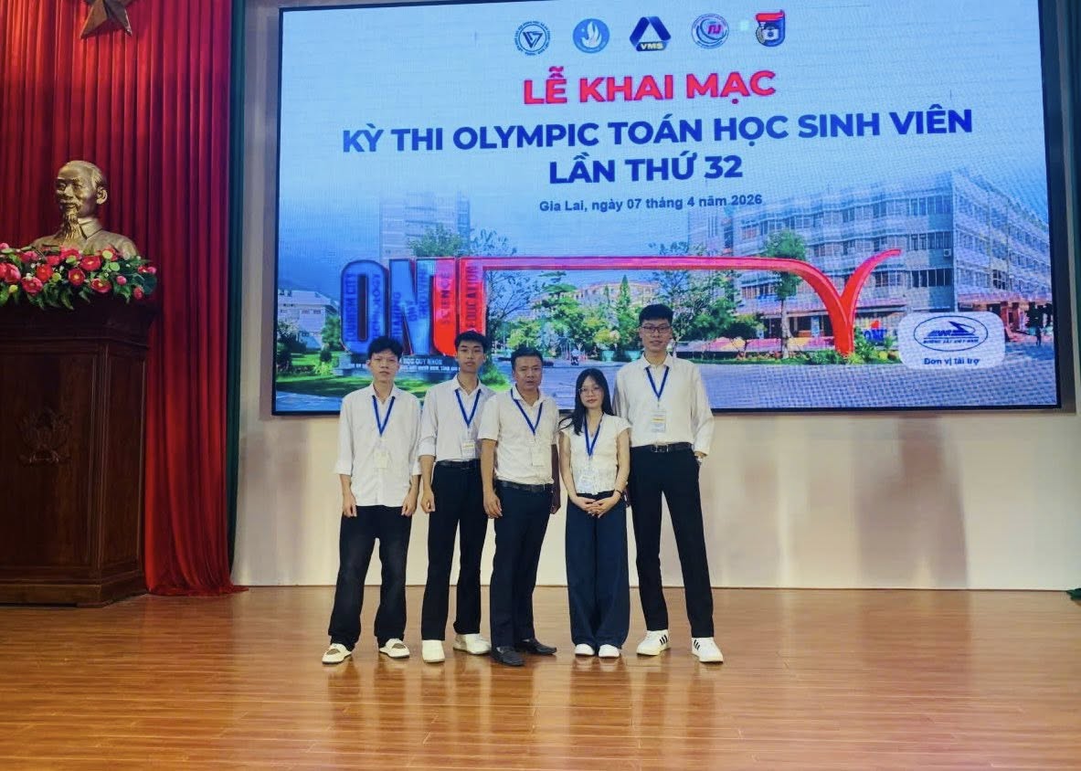 CHÚC MỪNG SINH VIÊN KHOA CNTT XUẤT SẮC ĐẠT GIẢI TẠI KỲ THI OLYMPIC TOÁN HỌC TOÀN QUỐC 2026!